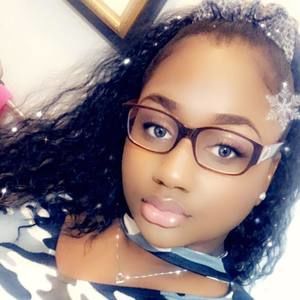 Meet your Posher, Alyssa